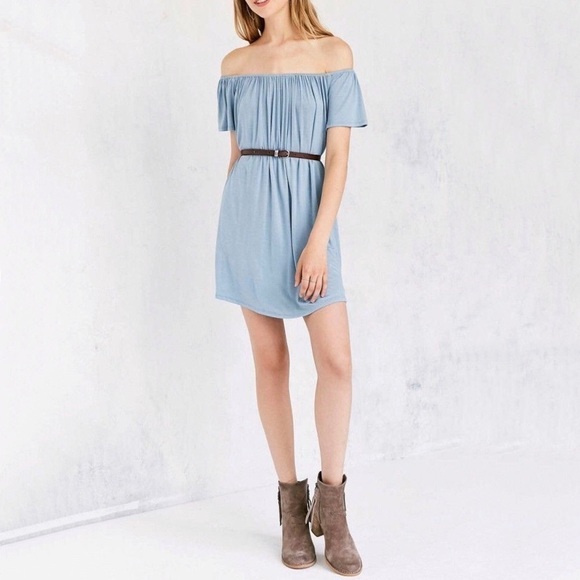 UO Silence + Noise Off The Shoulder Dress - Picture 5 of 9